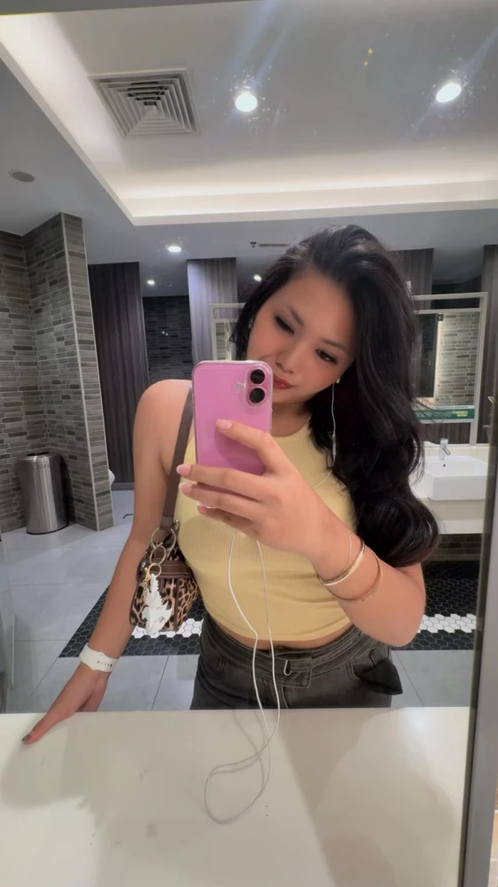 GIF uploaded by gabriella