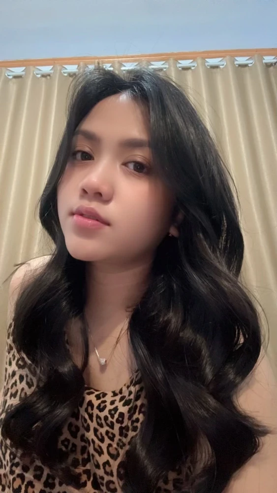 GIF uploaded by Denia