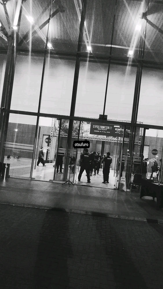 GIF diunggah oleh Alana