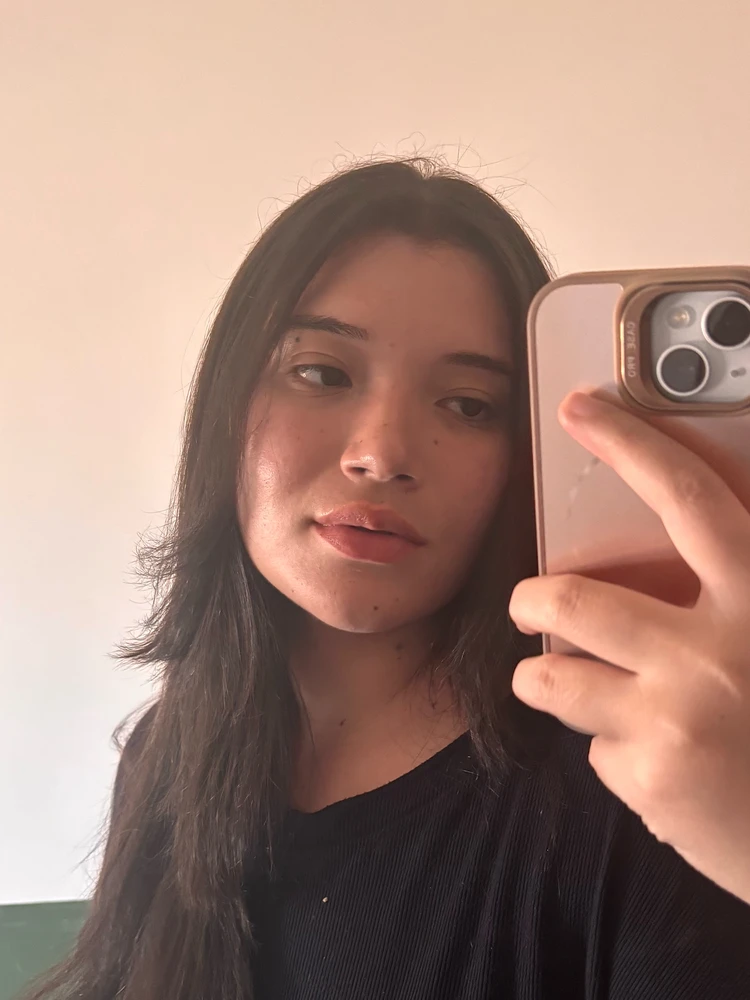 GIF uploaded by Manoela