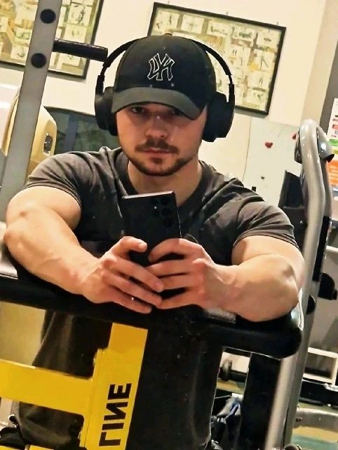 GIF uploaded by Gabriel