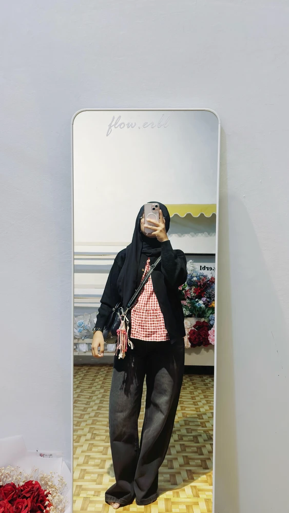 GIF uploaded by Sekar dewi