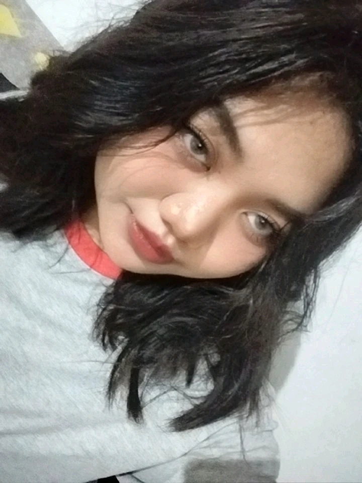 GIF uploaded by Vinora L a