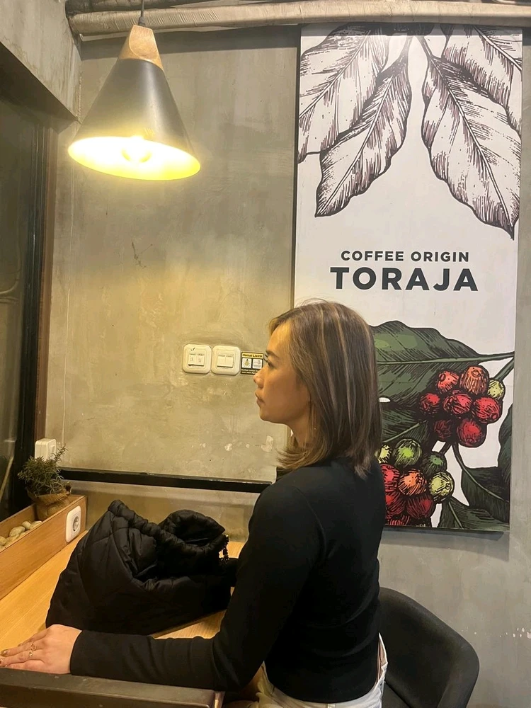 GIF uploaded by Hen