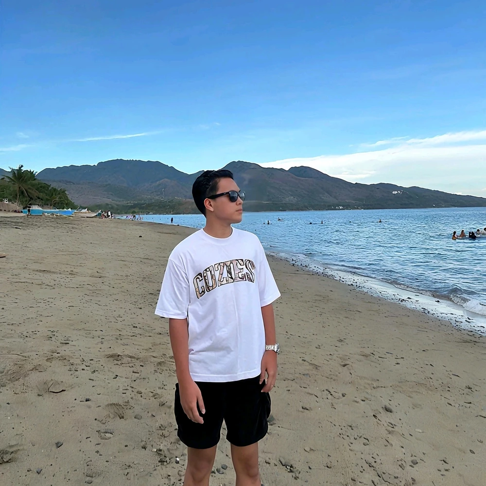 GIF na in-upload ni Dreii