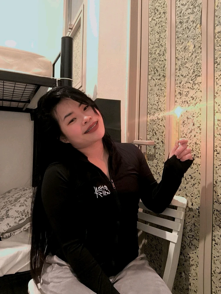GIF uploaded by Eza