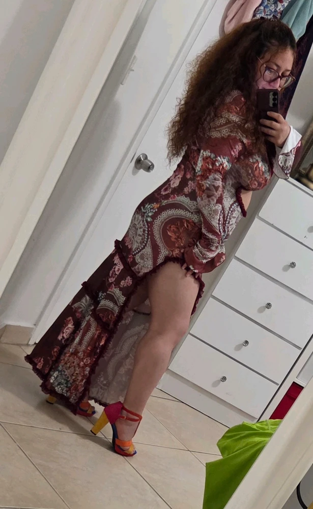 GIF uploaded by Yoli