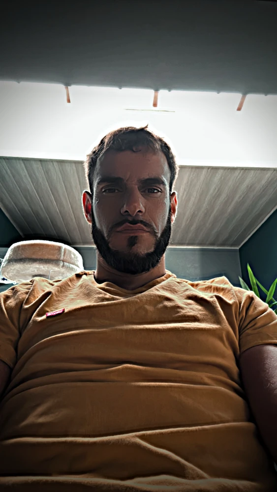 GIF naložil Arnaud