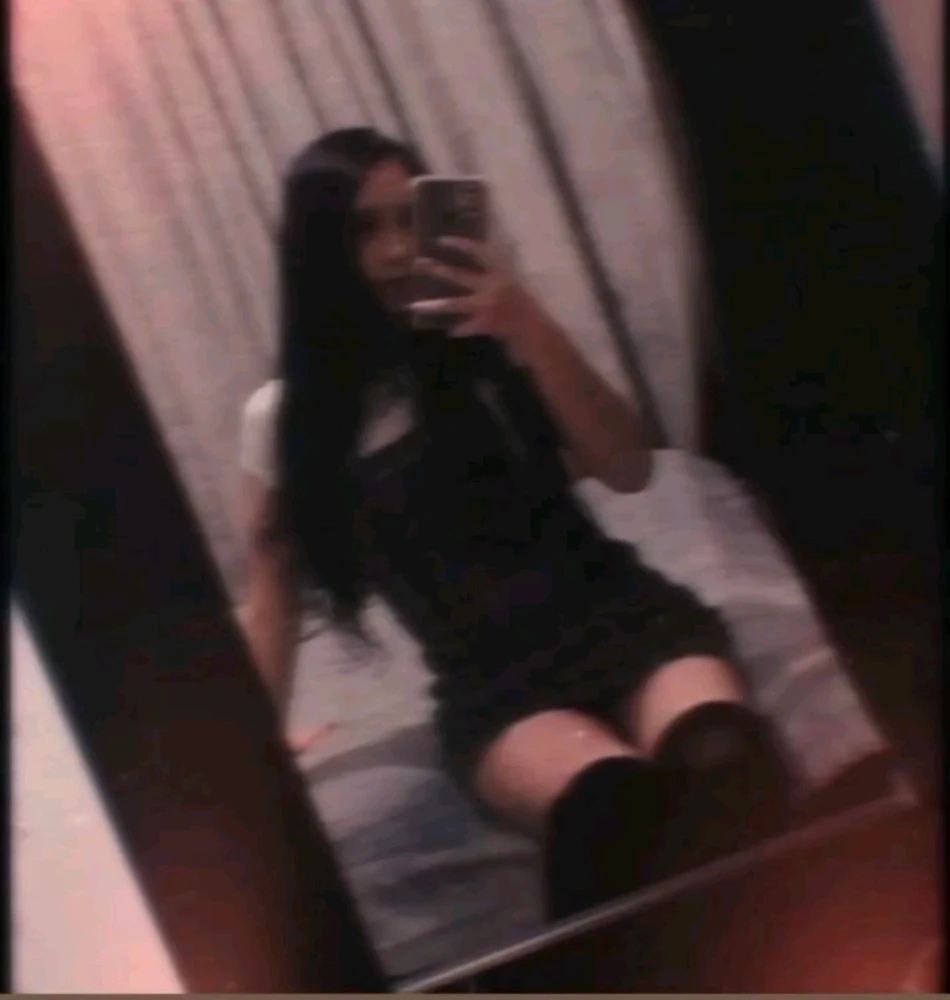 GIF uploaded by Laura