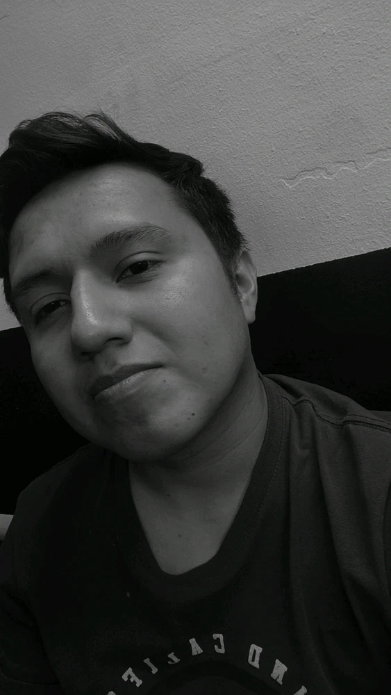 GIF uploaded by Esli