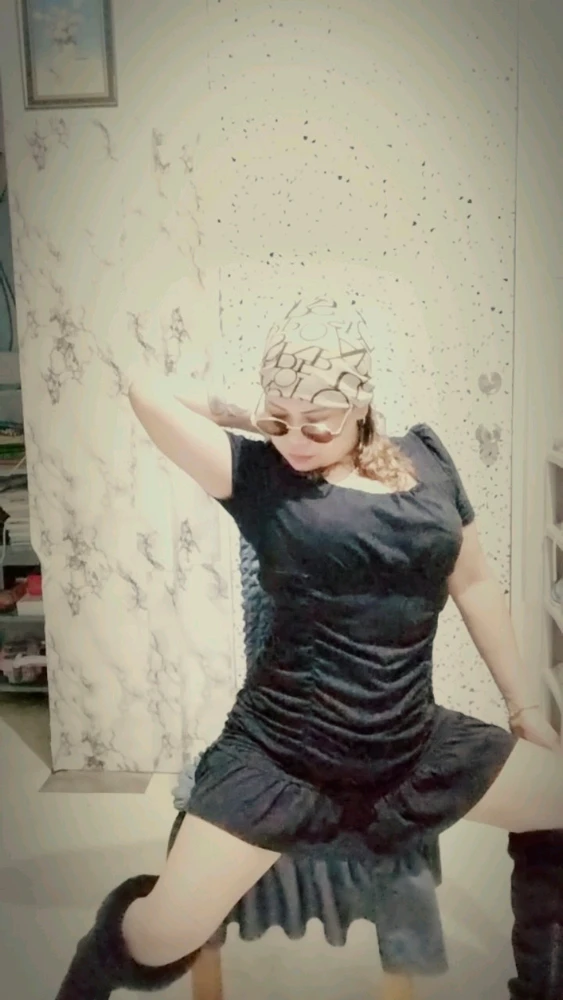 GIF uploaded by Brenda Martinez