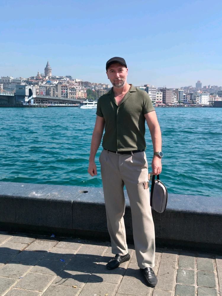 GIF uploaded by Osman