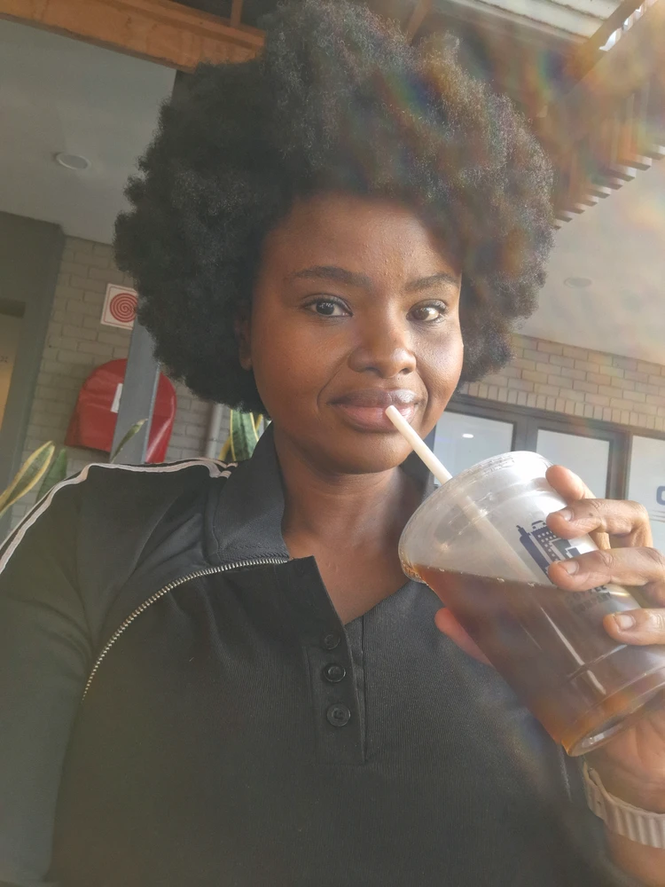 GIF uploaded by Noxolo