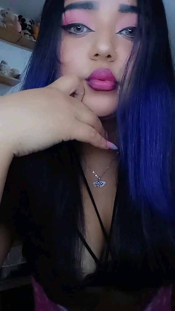 GIF uploaded by Nicol