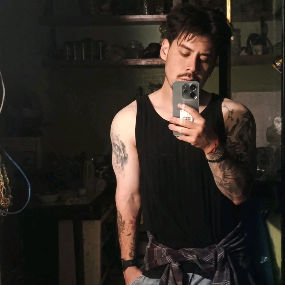 GIF uploaded by Davvid