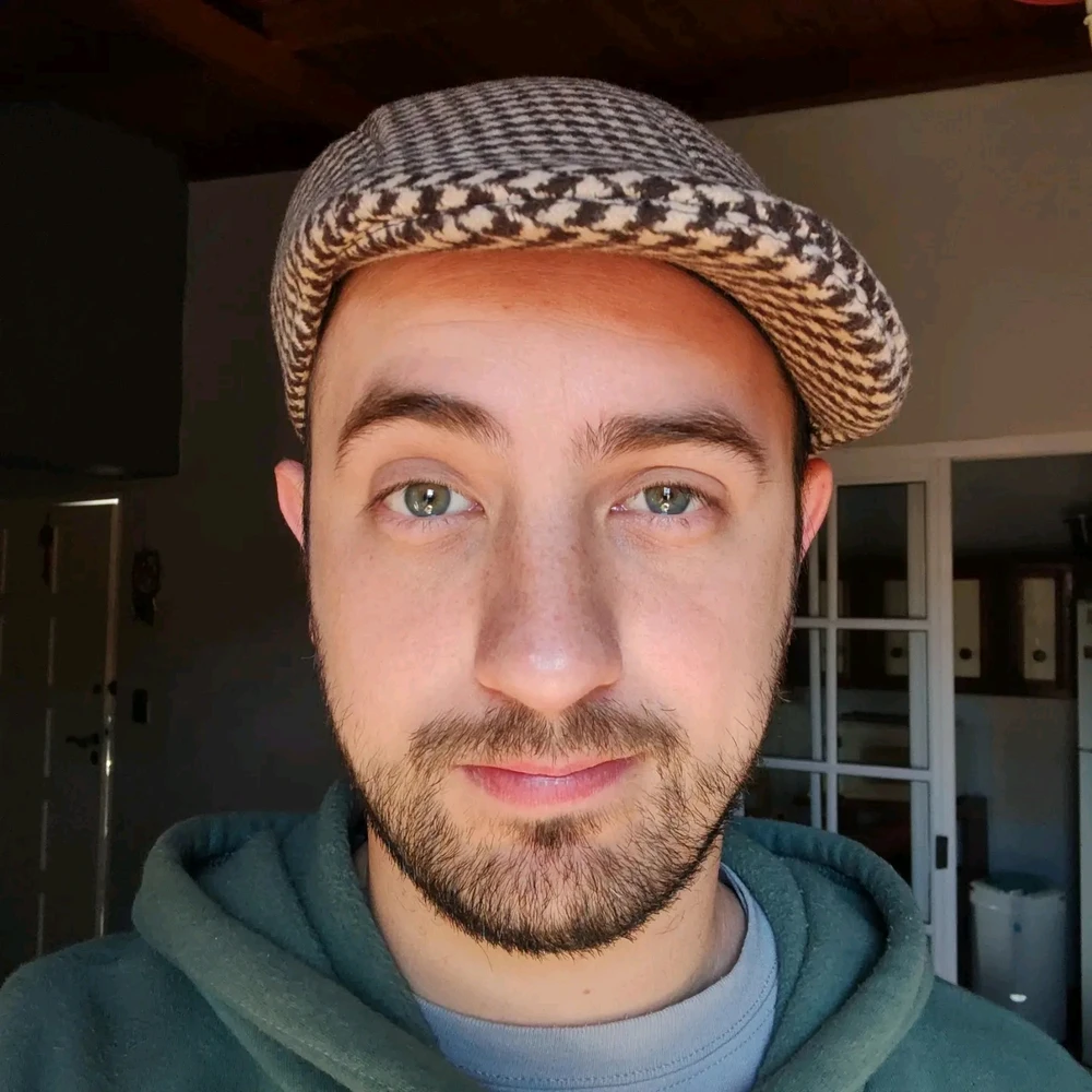 GIF uploaded by Emiliano