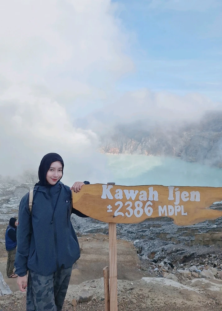 GIF uploaded by Sayyidah