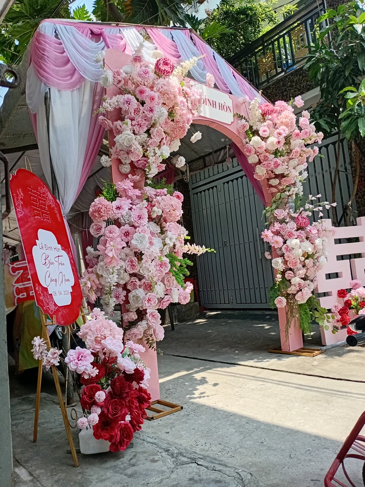 GIF uploaded by Liên