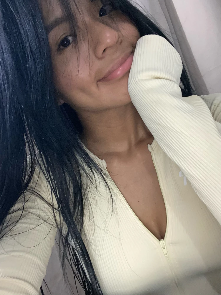 GIF uploaded by Aria