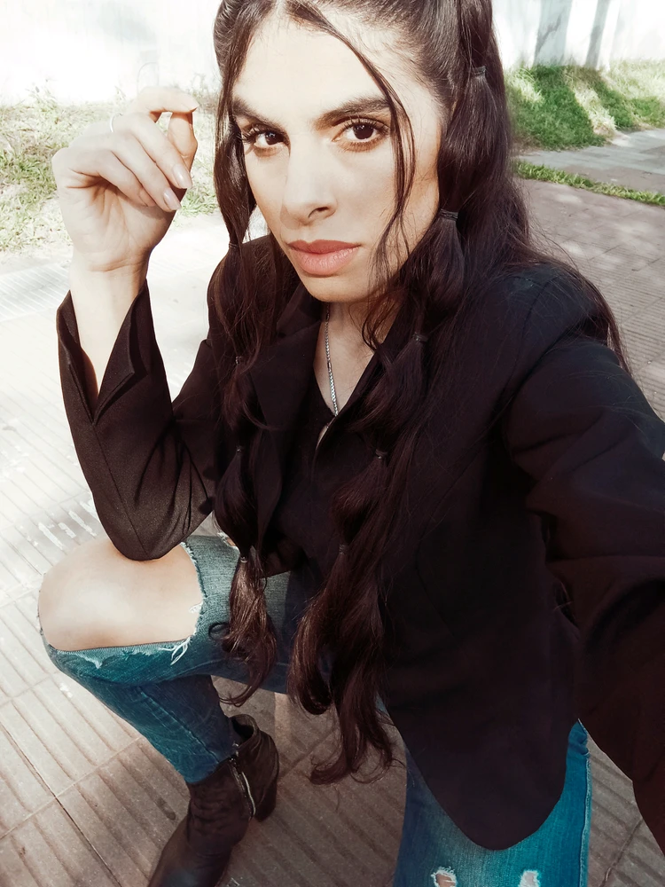 GIF uploaded by Ete
