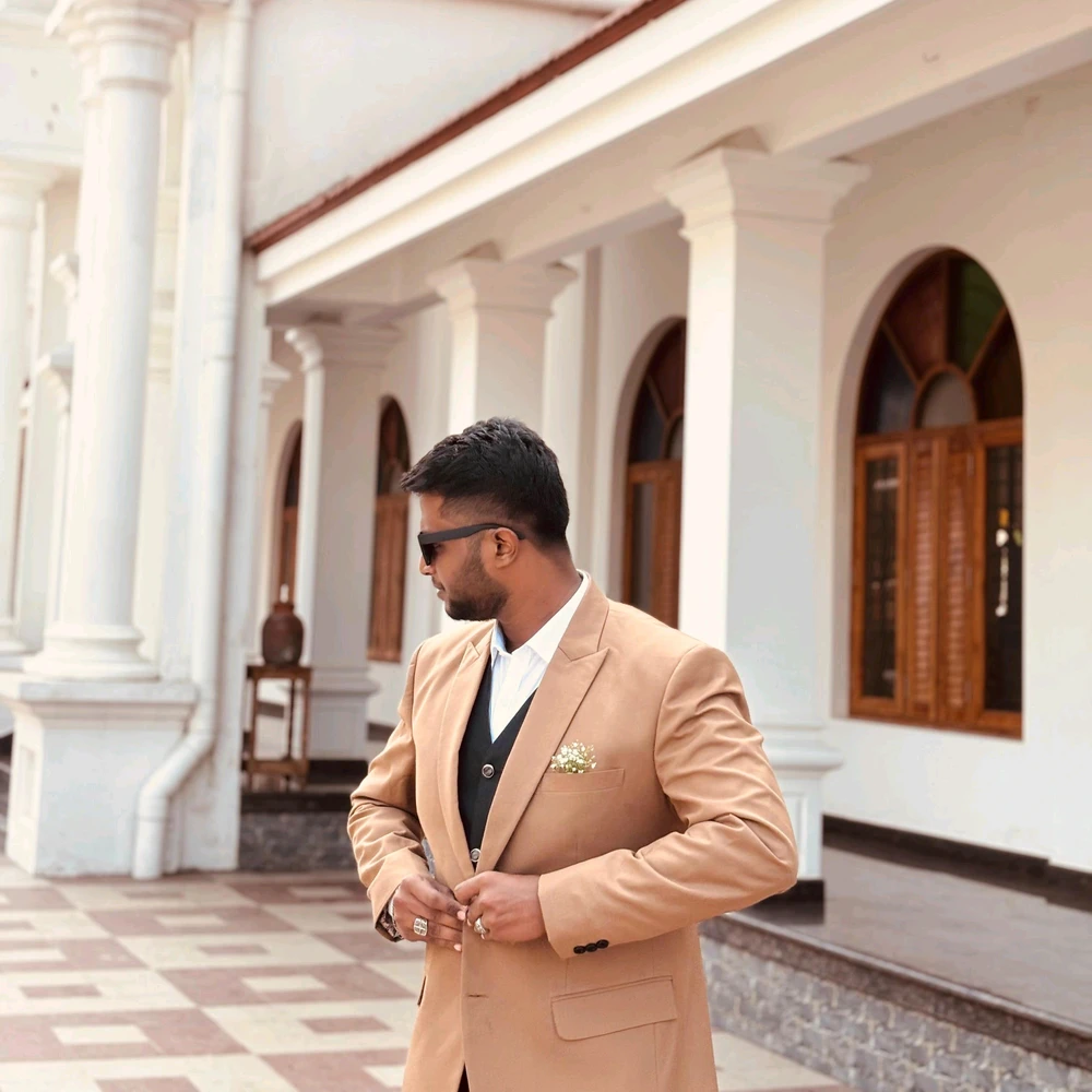 Rinosh അപ്ലോഡ് ചെയ്ത GIF