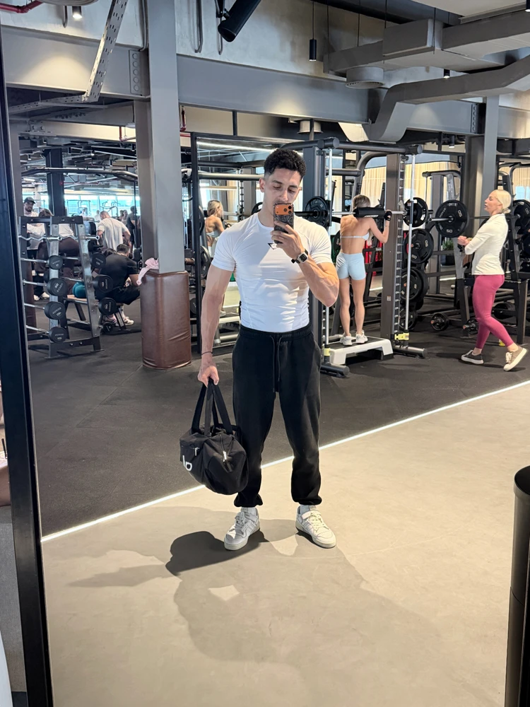 GIF uploaded by Mo Faheem