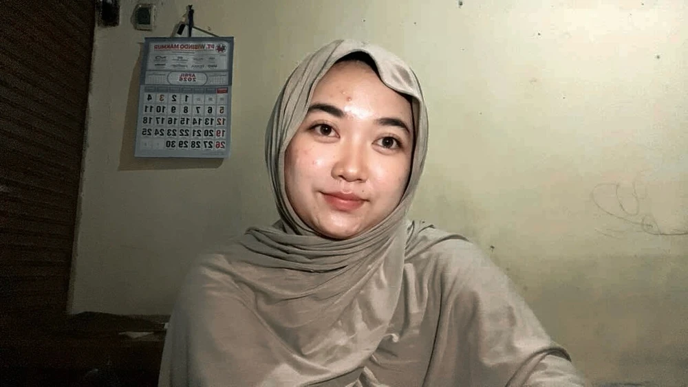 GIF uploaded by Raen
