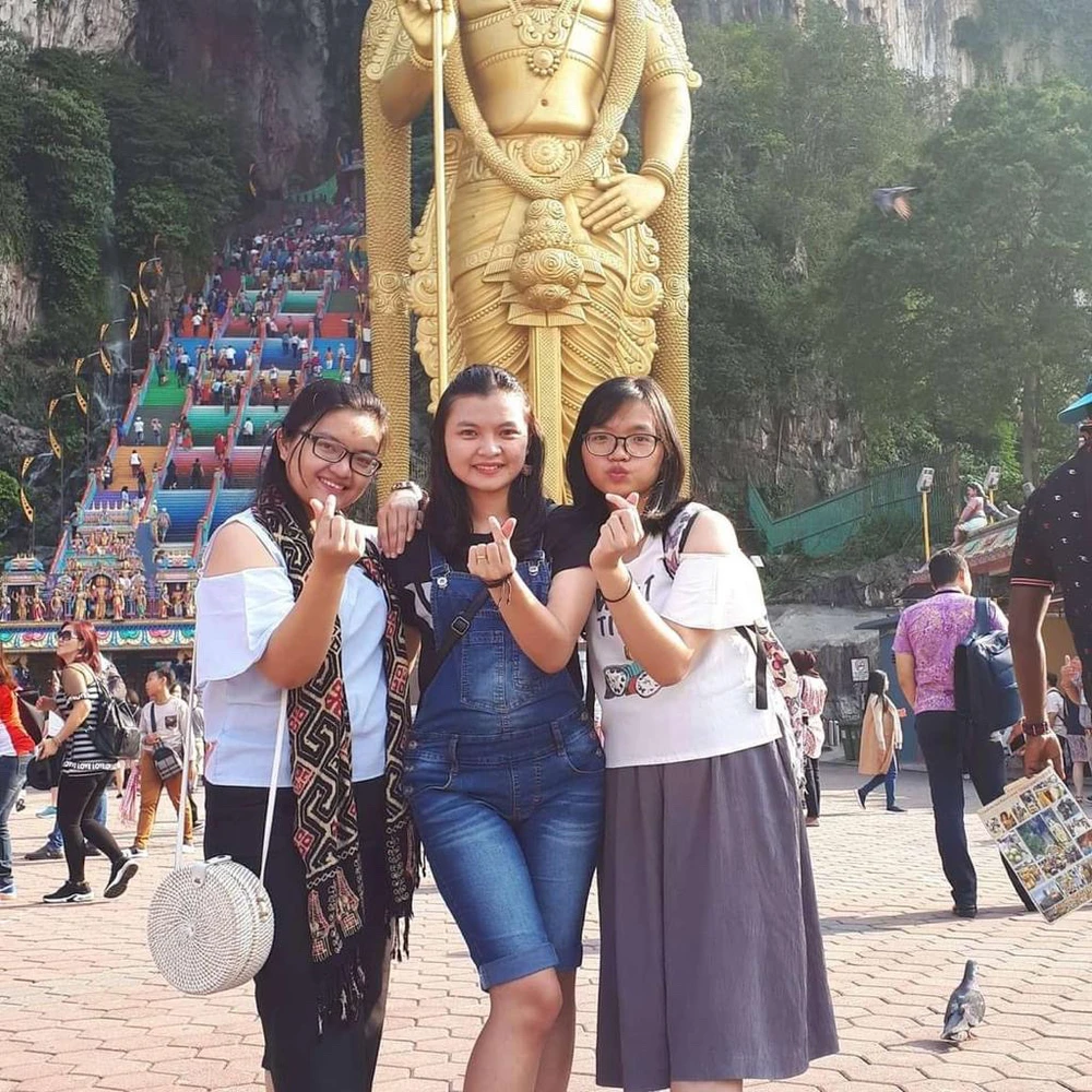 GIF uploaded by Penina