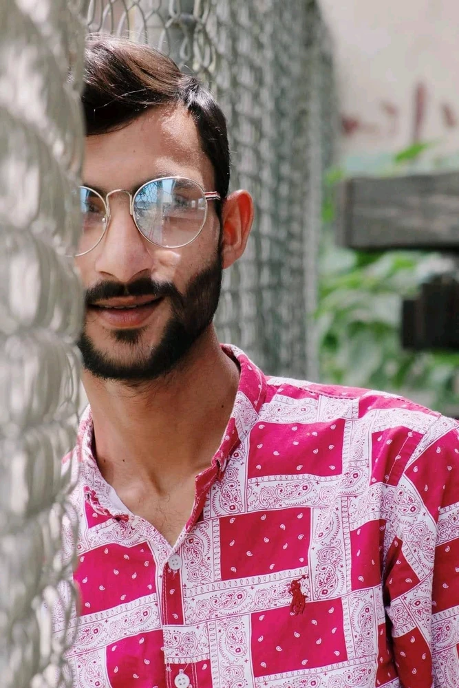 GIF uploaded by Hamza
