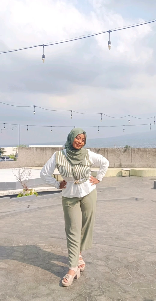 GIF uploaded by zainab