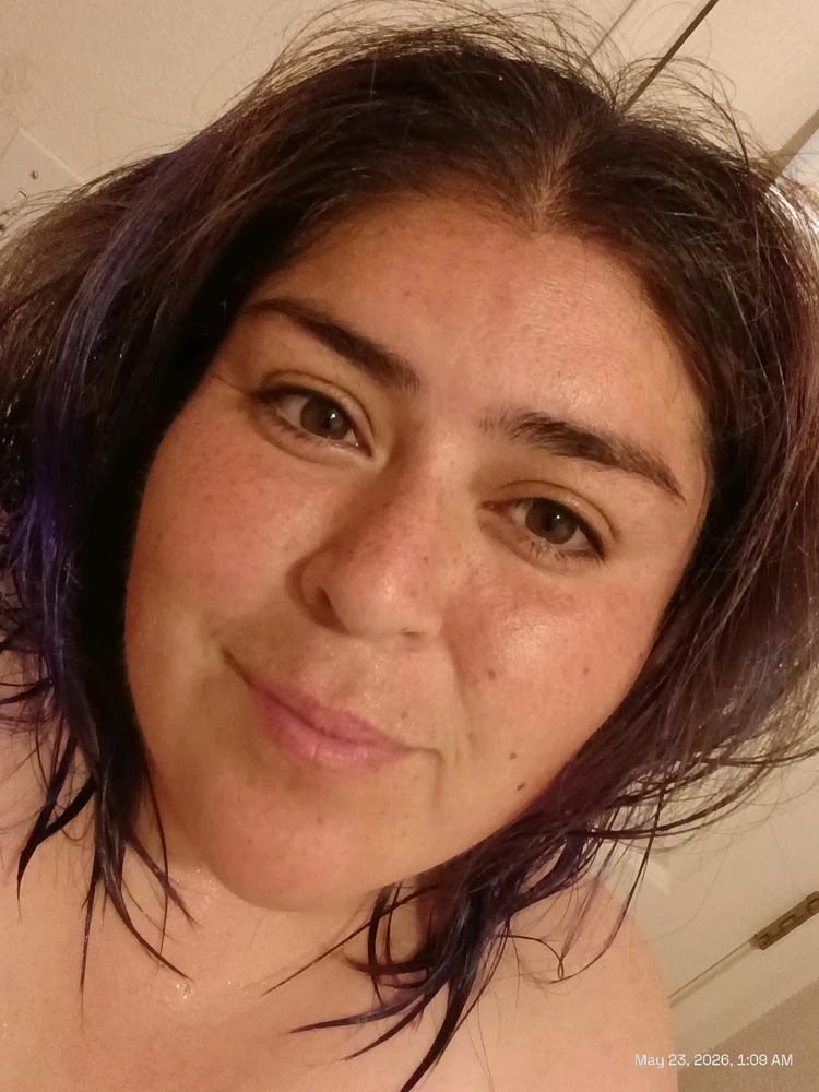 GIF uploaded by Xyla