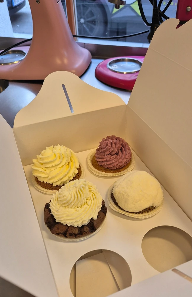 Image uploaded by Ara