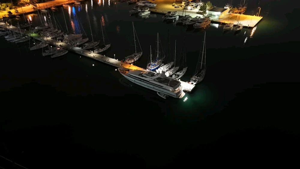 GIF uploaded by Stavros