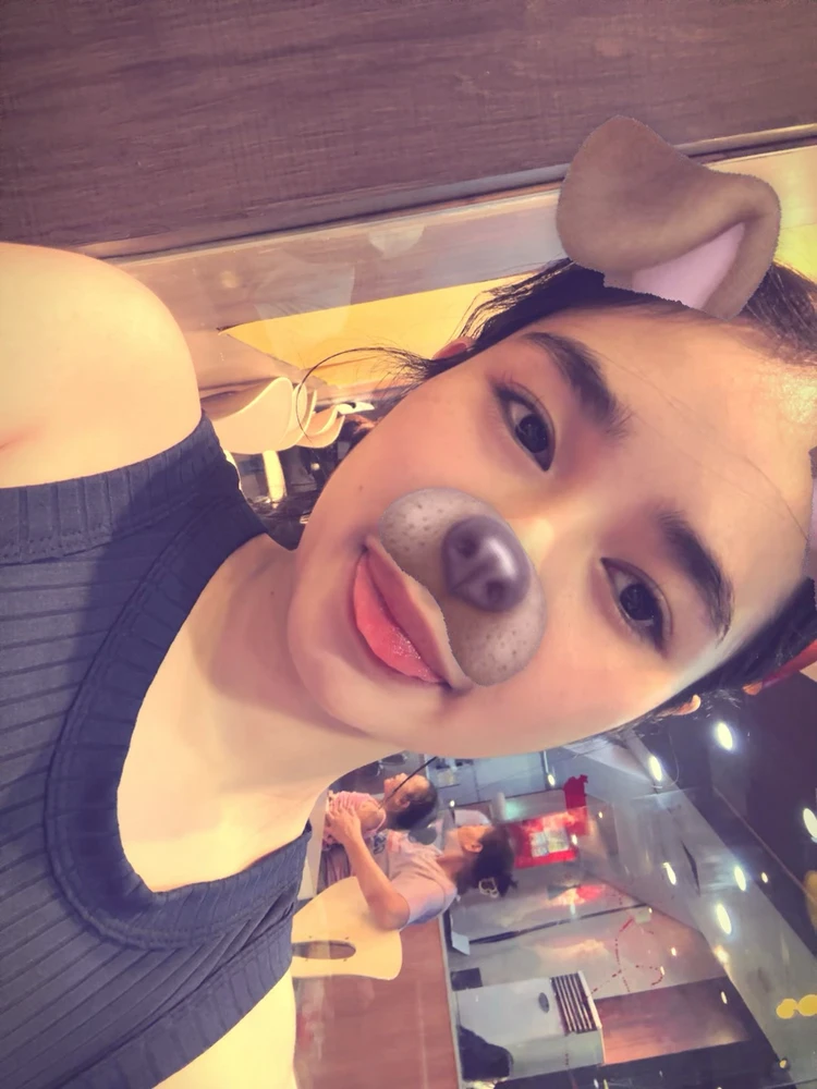 GIF uploaded by Dhy