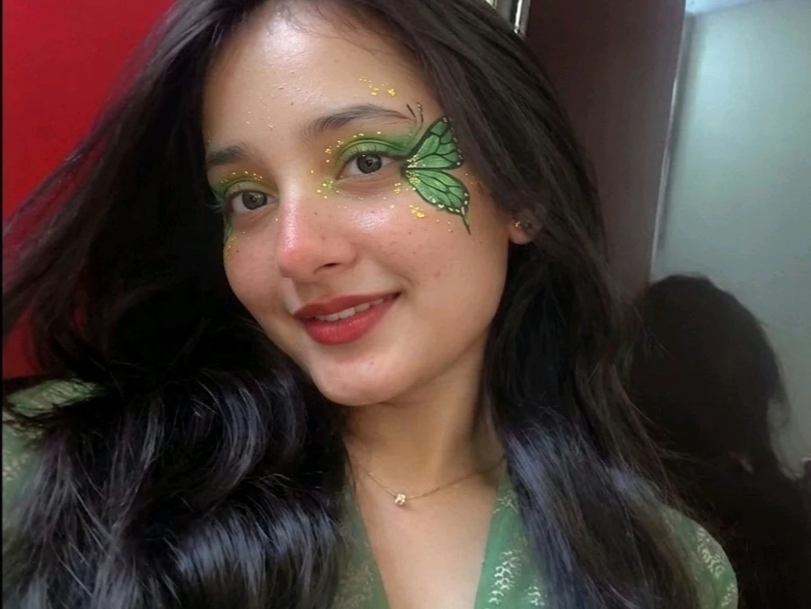 GIF uploaded by Kimaya