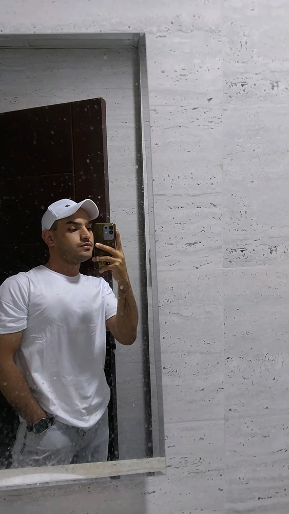 GIF uploaded by Yehia
