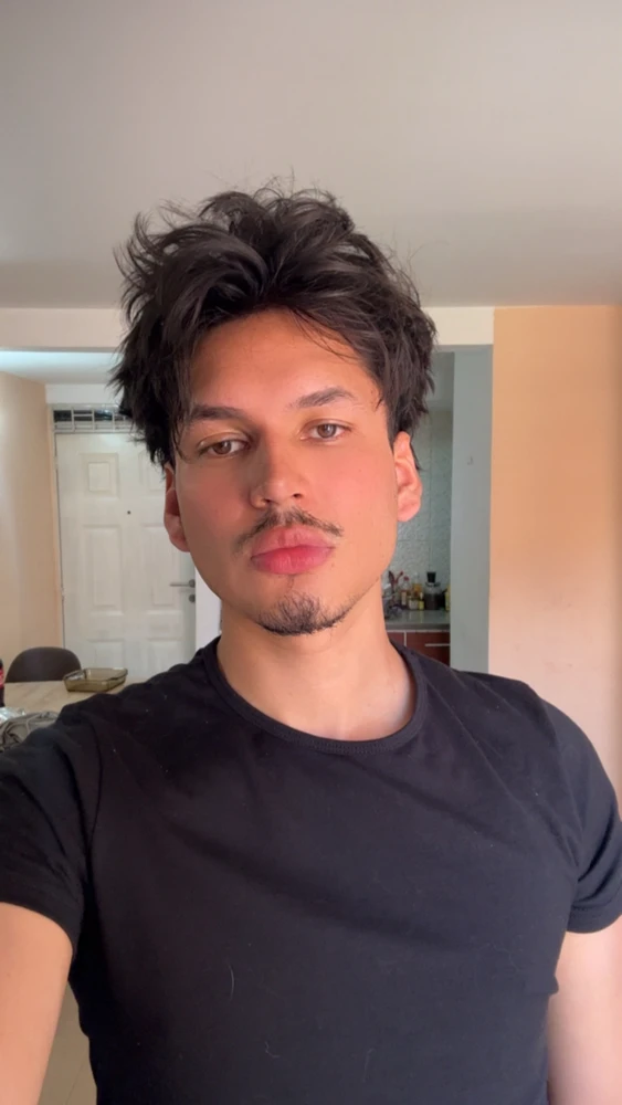 GIF uploaded by Jhon W