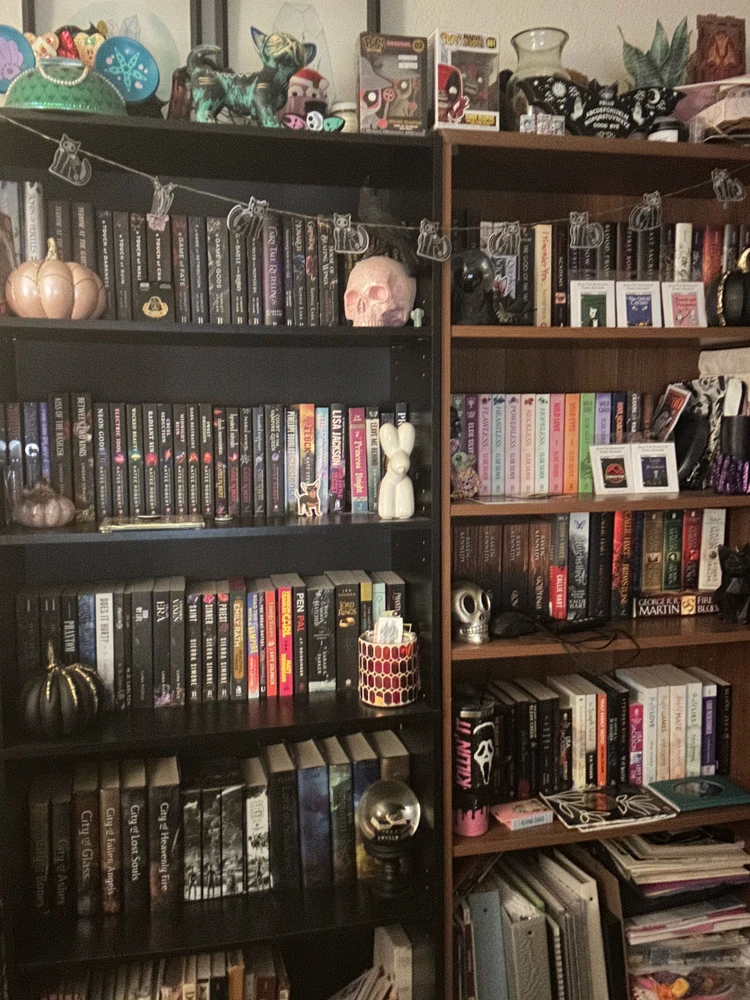 GIF uploaded by Sydney