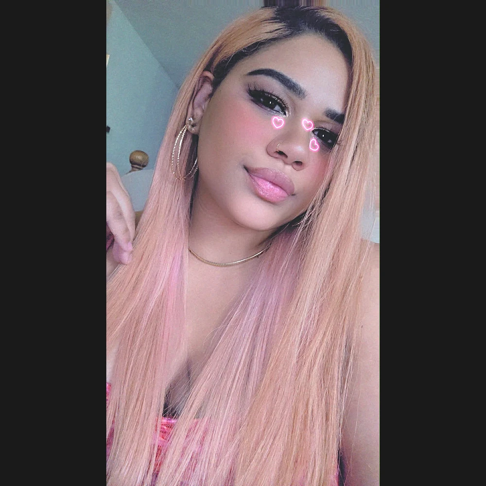 GIF uploaded by Vivi