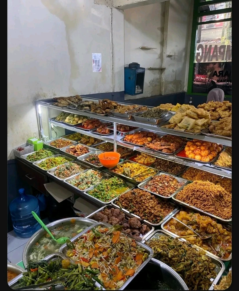GIF diunggah oleh Dela