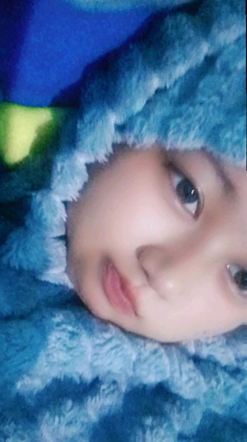 GIF diunggah oleh dhiraa