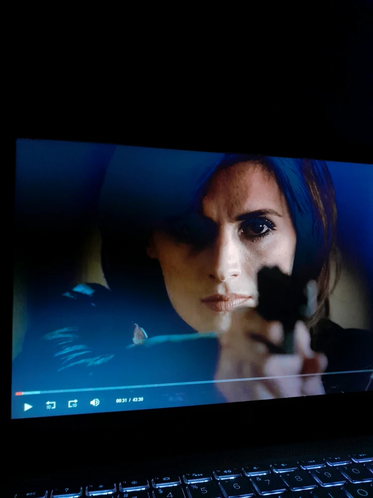 GIF uploaded by Mayra