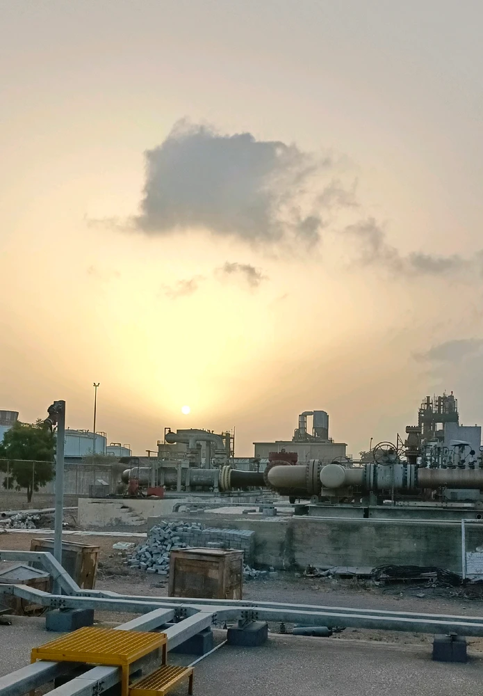GIF uploaded by 𝑨𝒏𝒆𝒆𝒍..