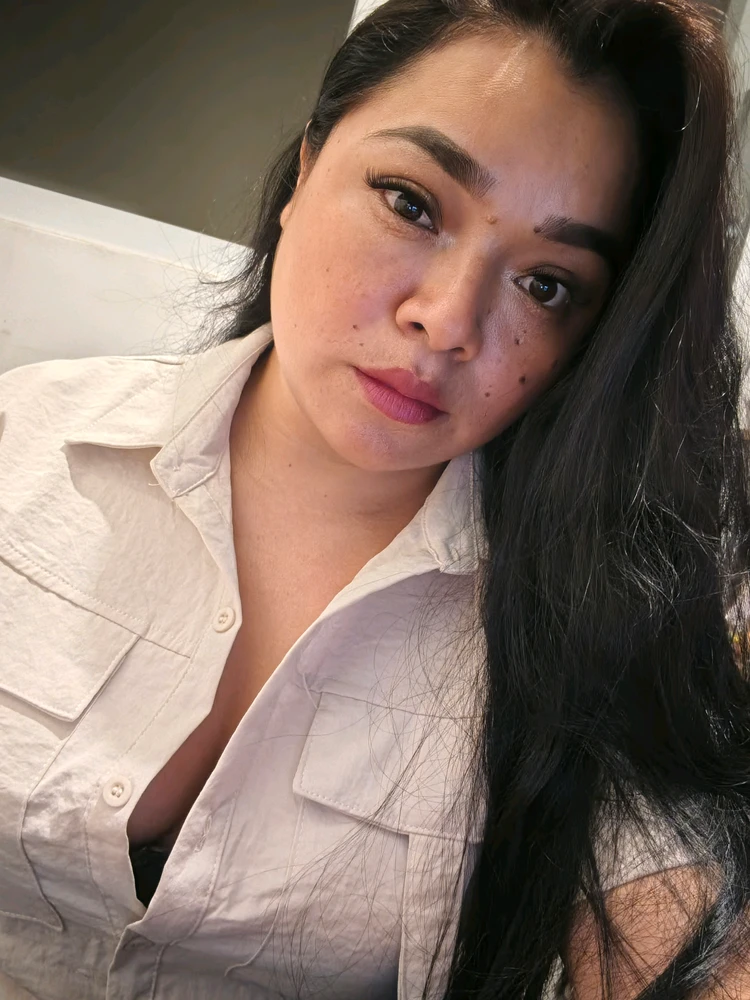 GIF uploaded by Yessy