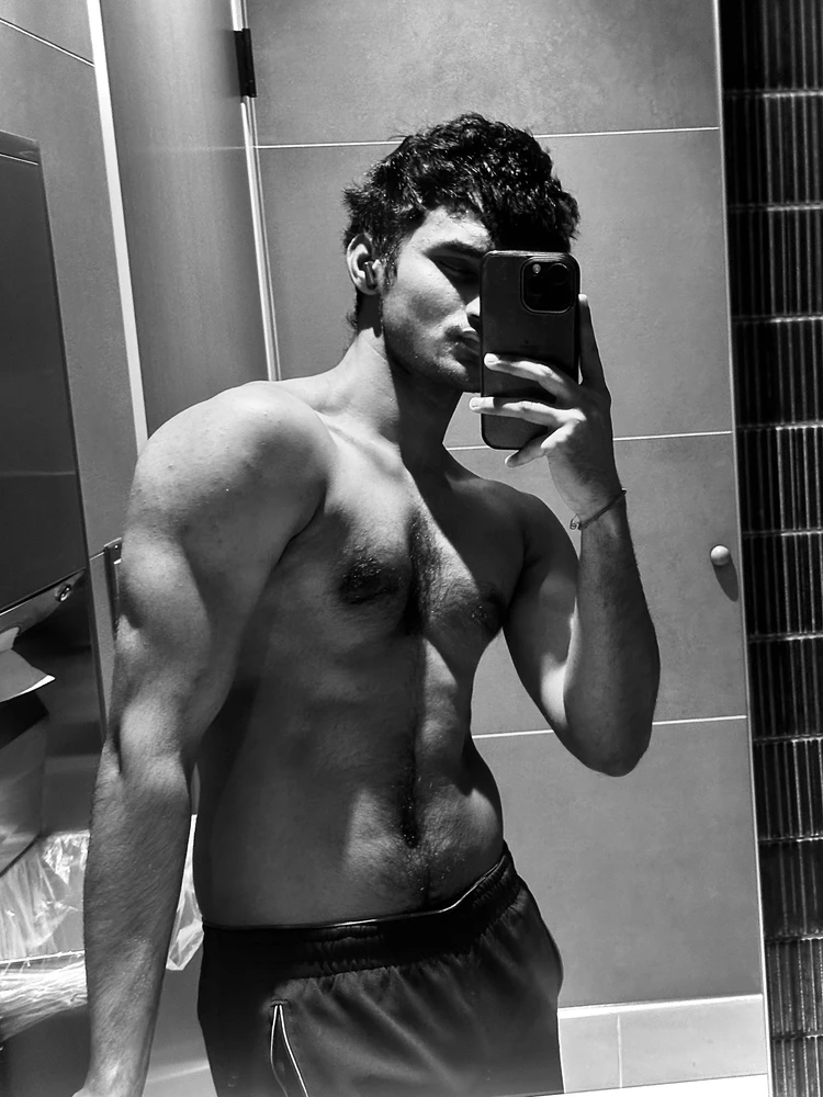 GIF uploaded by Pratul Malthumkar