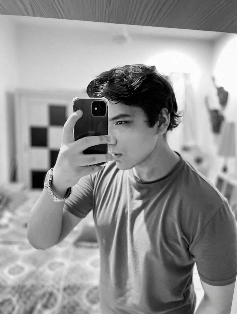 GIF uploaded by Rahim