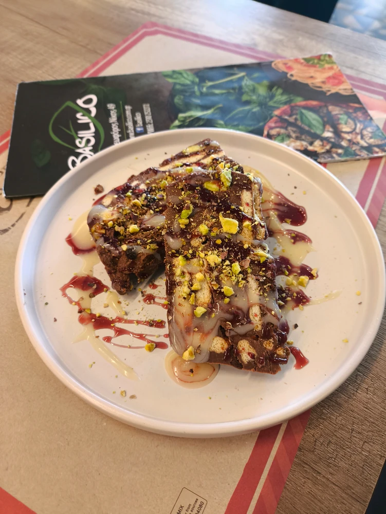 GIF uploaded by Evangelos