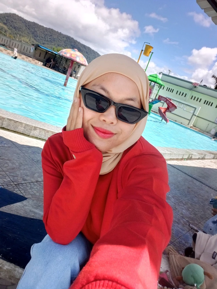 GIF diunggah oleh Imel