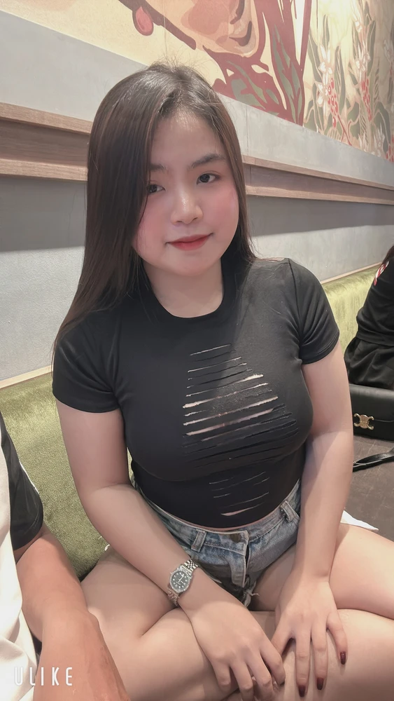GIF được tường vy tải lên