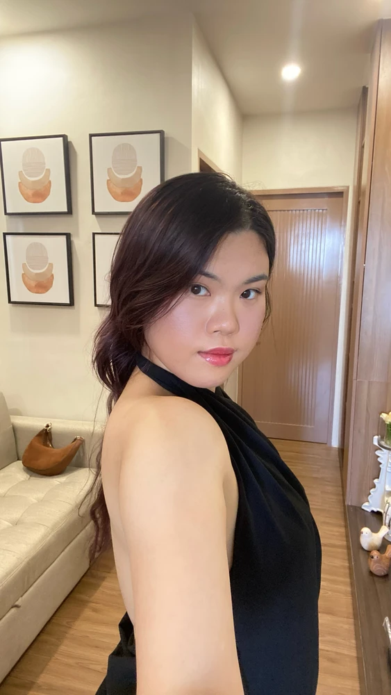 GIF uploaded by Regine